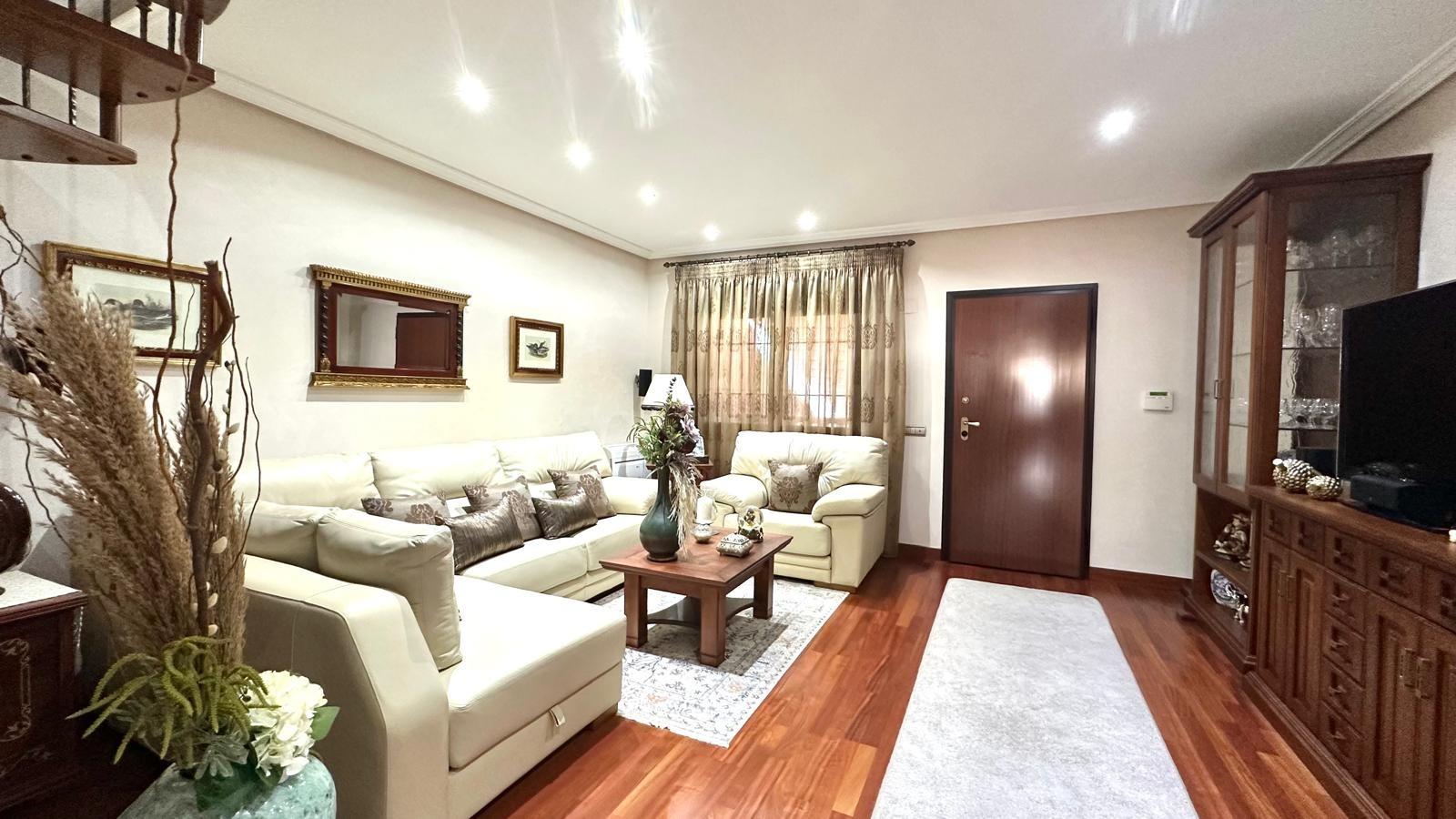 Adosado – Torrevieja – 449900 EUR