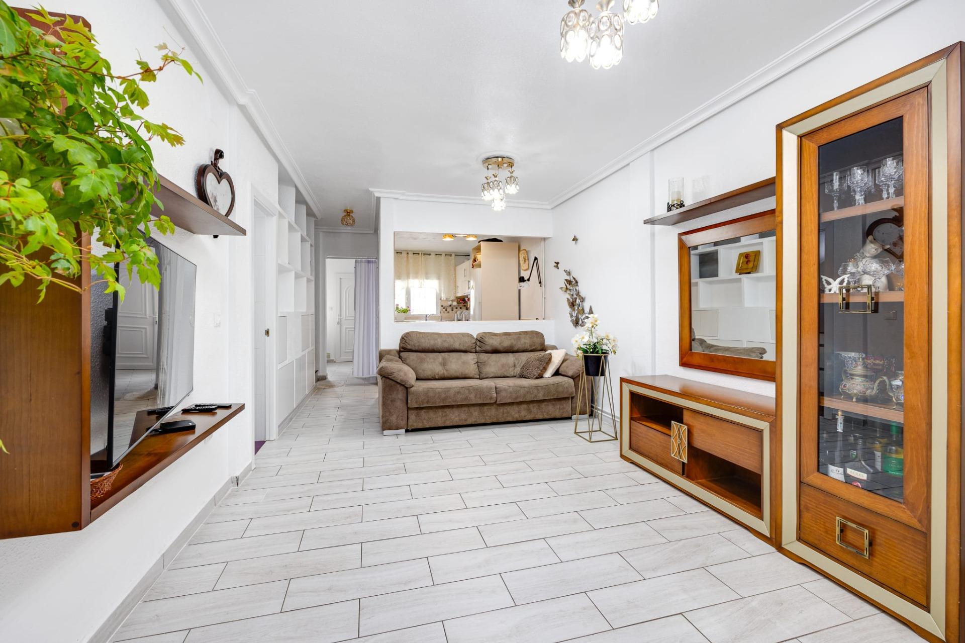 Adosado – Torrevieja – 249900 EUR
