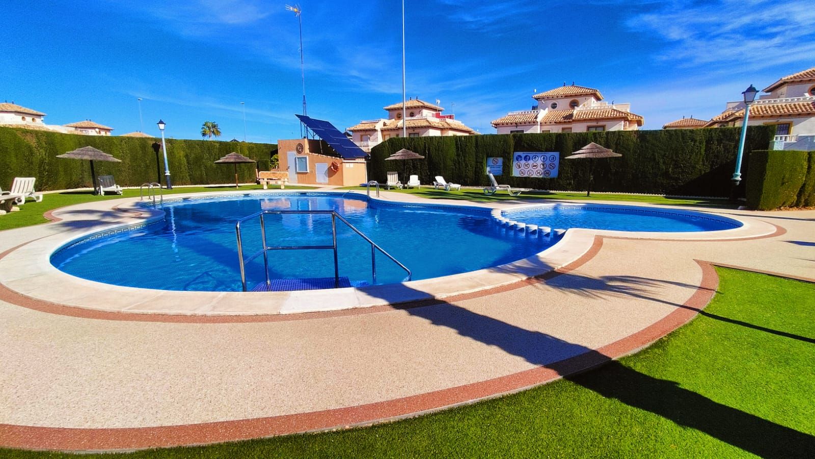 Adosado – Orihuela Costa – 179000 EUR