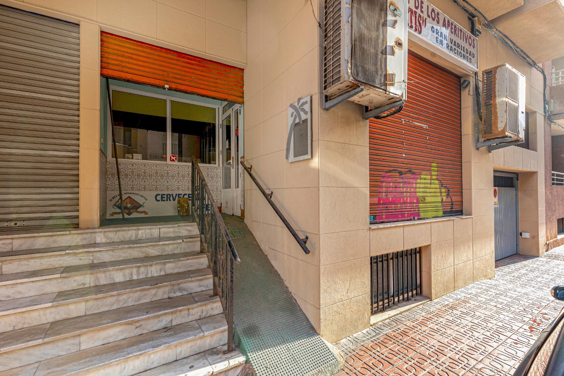 Commercial Unit – Torrevieja – 129900 EUR
