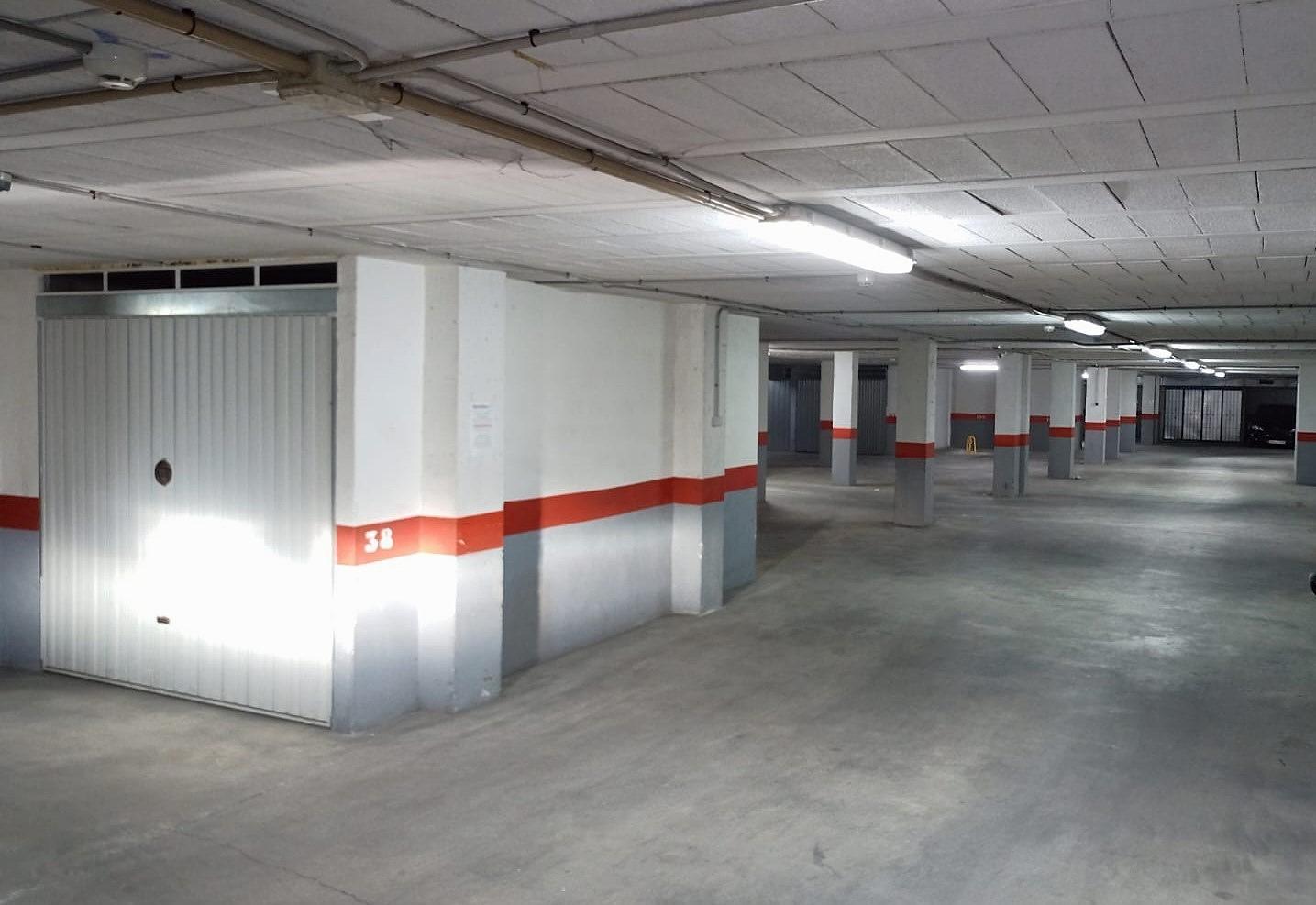 garage – Torrevieja – 13630 EUR