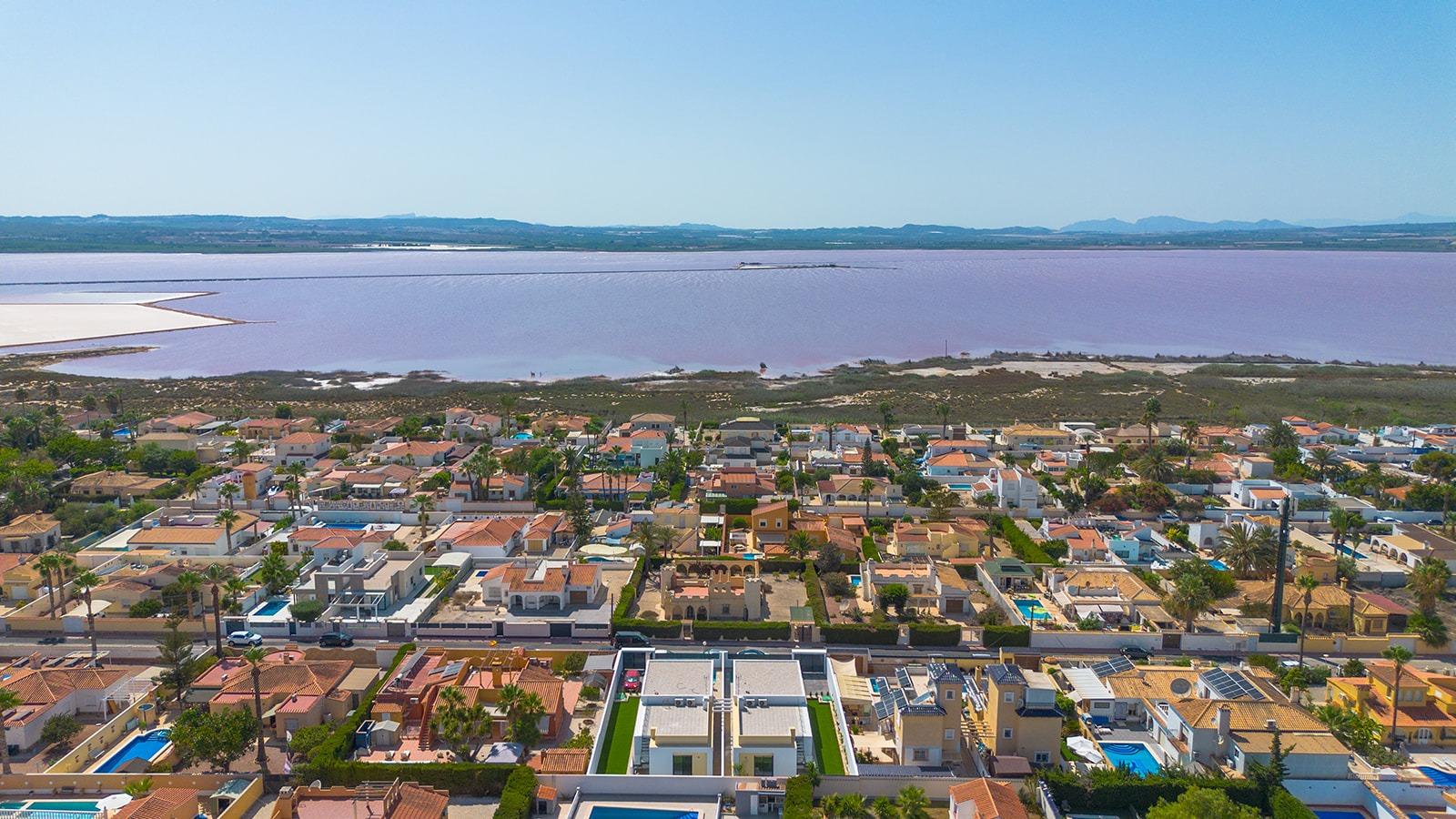 Villa – Torrevieja – 700000 EUR