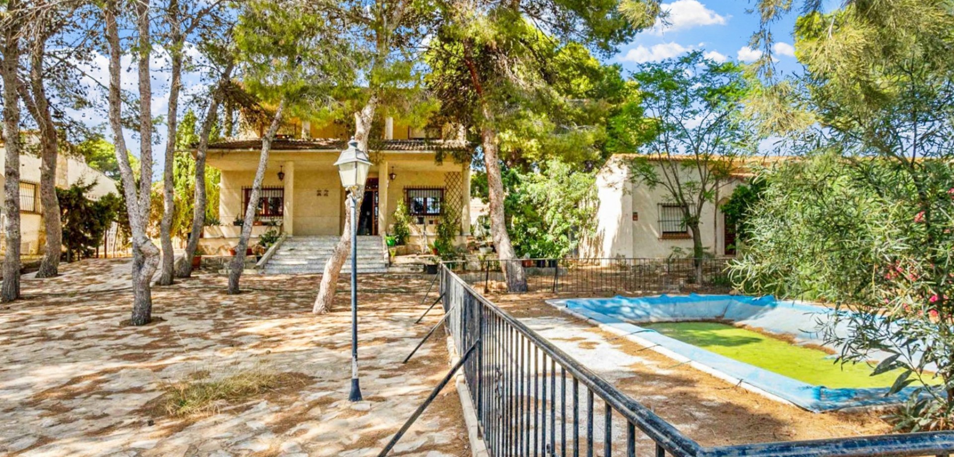Detached Villa – Torrevieja – 550000 EUR