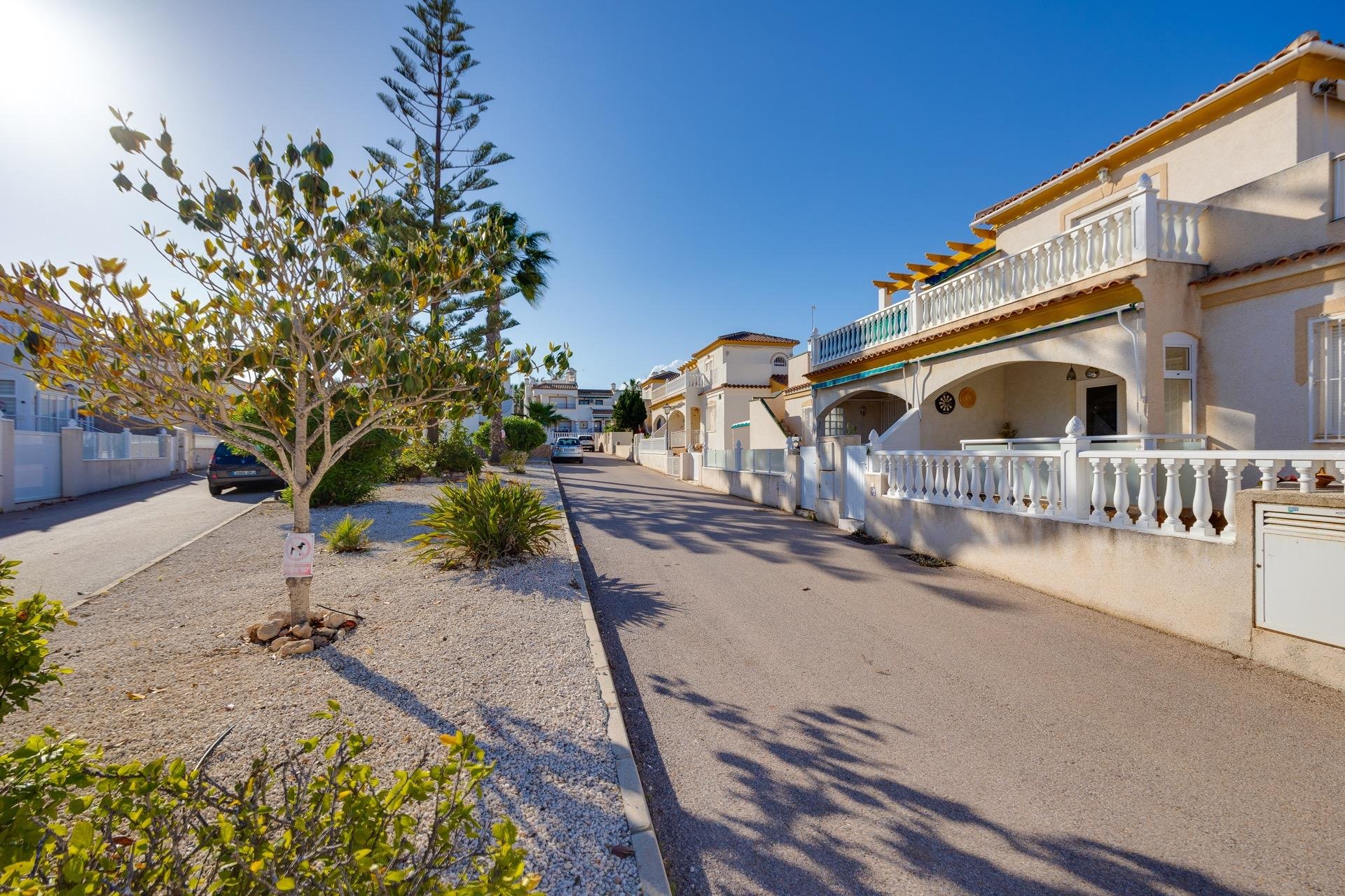 Townhouse – Orihuela Costa – 189000 EUR